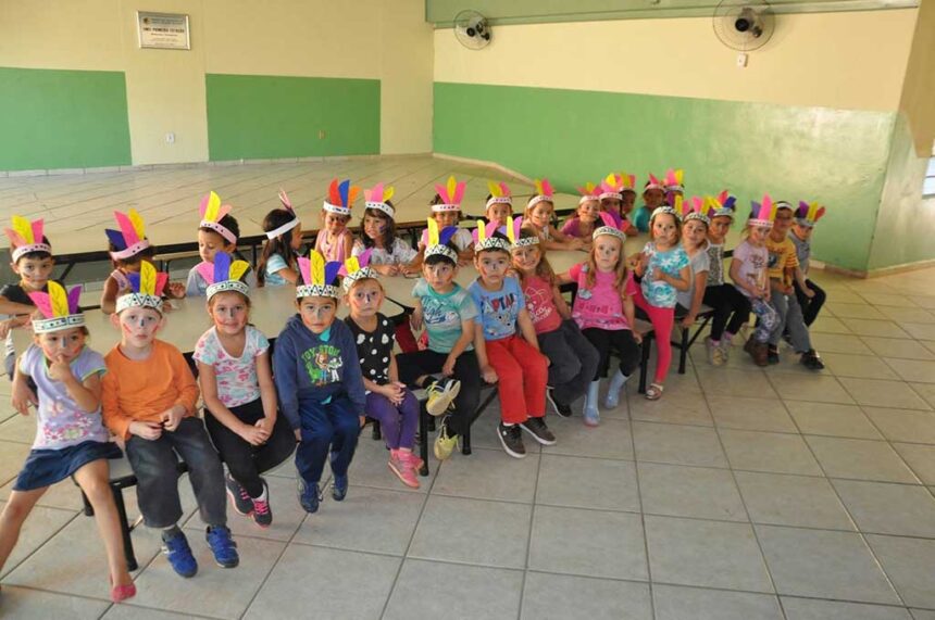 Comemoração ao Dia do Índio nas creches do município
