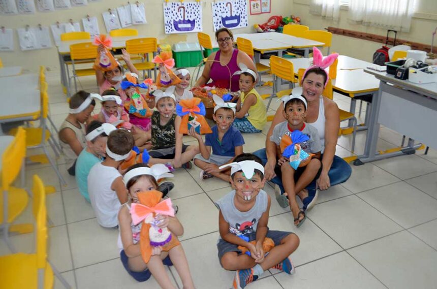 Alunos da rede municipal de ensino recebem ovos de páscoa