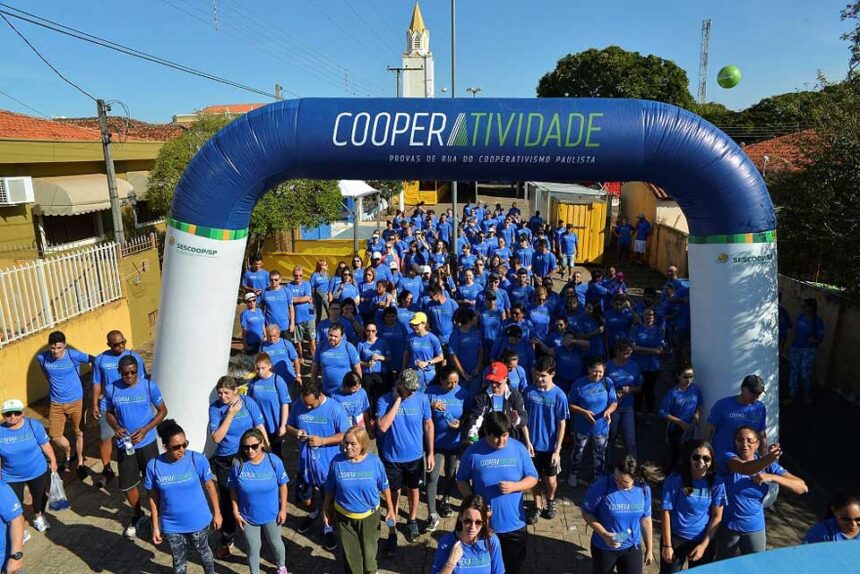 Caminhada Cooperatividade 4K agitou o domingo possense