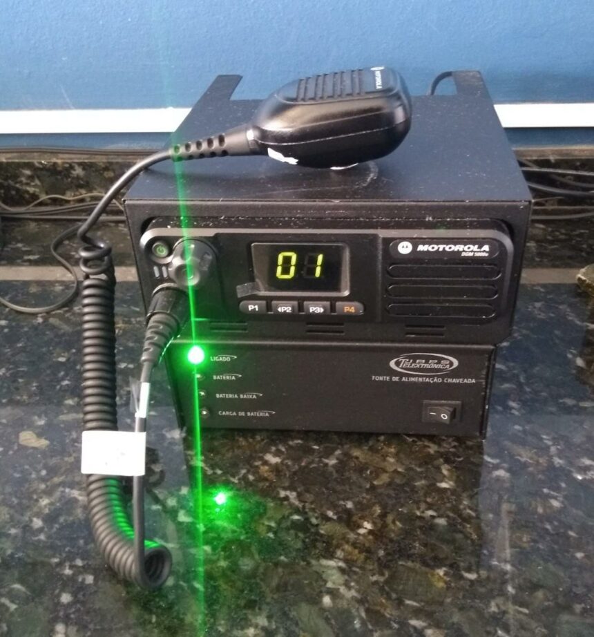 Polícia Municipal configura rádios e HTs para trabalho cooperativo intermunicipal