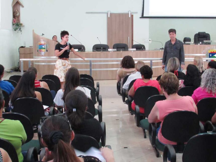 Munícipes participam de curso e aprendem sobre prevenção e segurança alimentar