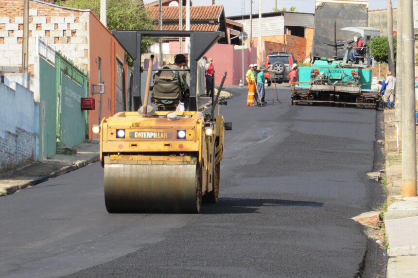 Mais uma obra de recapeamento tem início no município