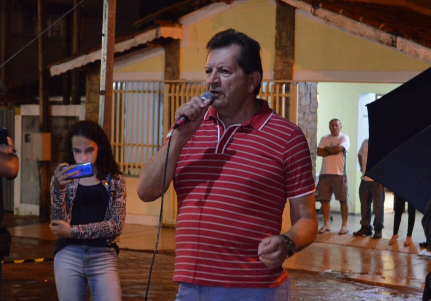 Edgar Jorge é o campeão do 1º Festival de Karaokê