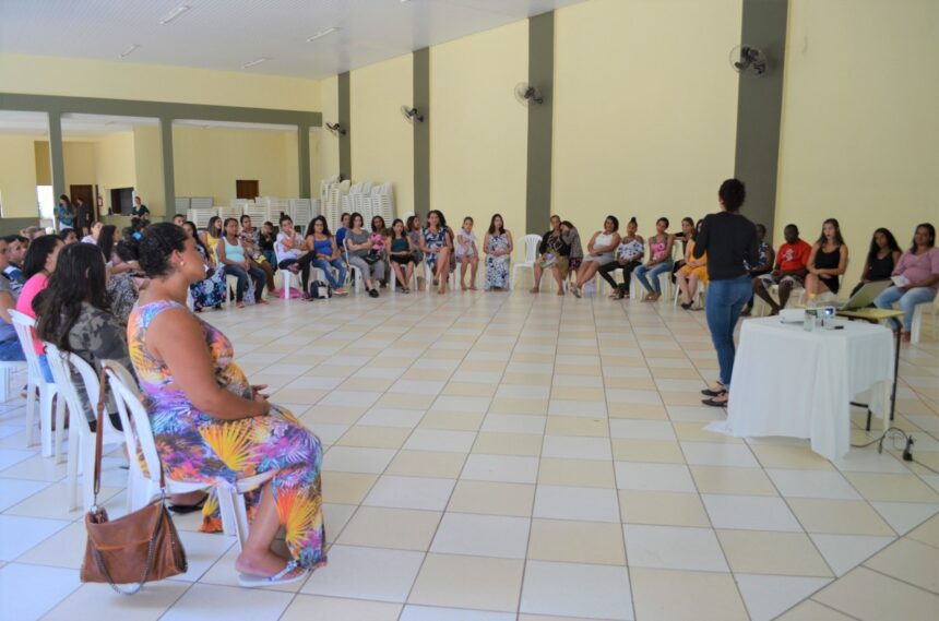 Participantes do Grupo de Gestantes realizam ensaio fotográfico
