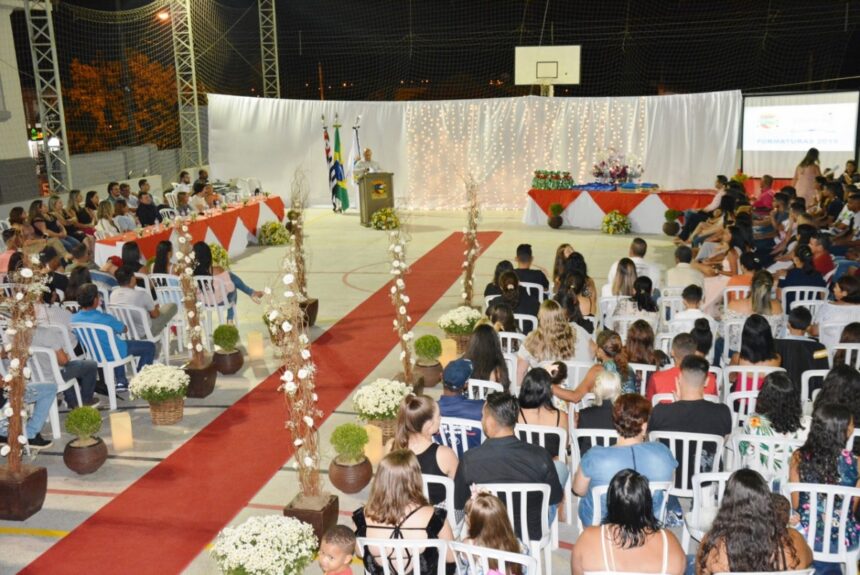 Formaturas encerram ano letivo de 2019