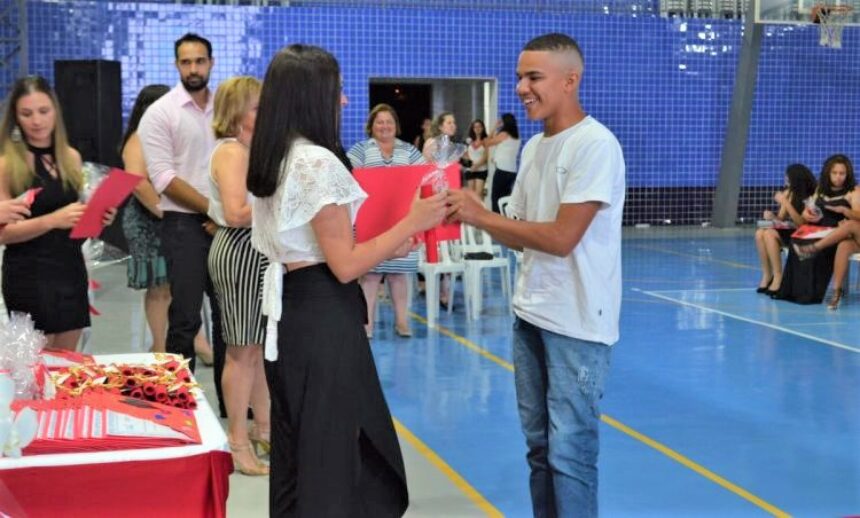 Formaturas escolares têm início hoje no município