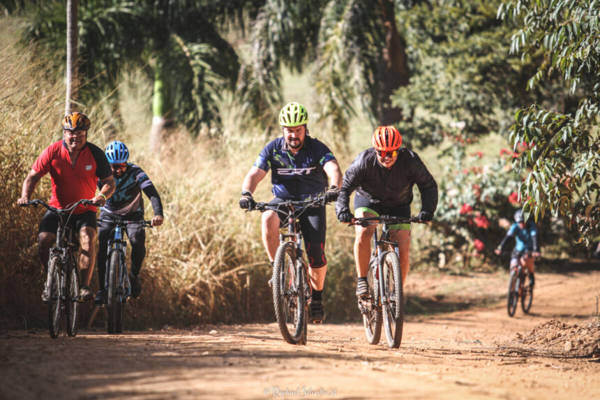 2º Pedal Solidário reúne 249 ciclistas e arrecada R$ 4.786,11 para a APAE e Lar São Vicente