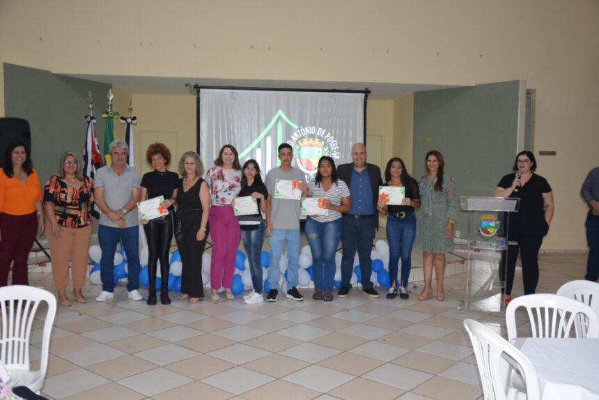 Alunos da rede pública de ensino são premiados por projetos de educação ambiental