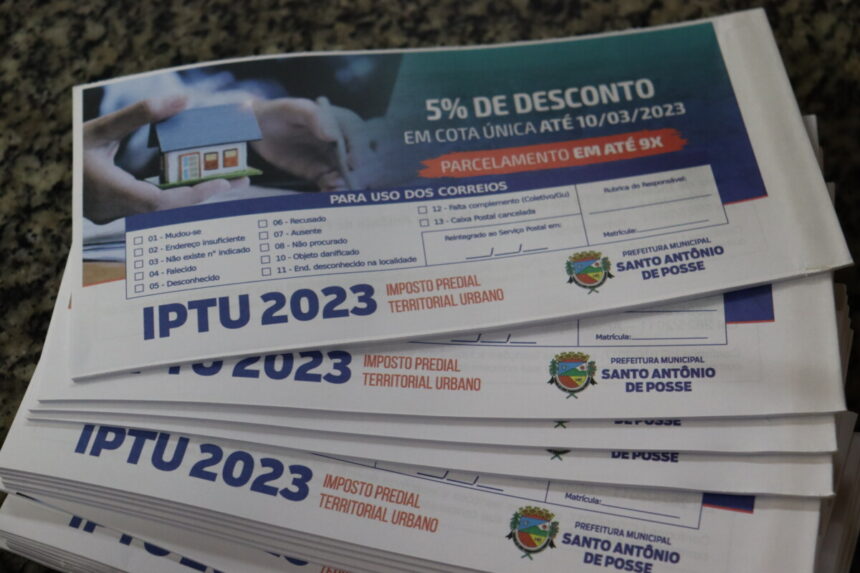 Carnês de IPTU 2023 começam a ser distribuídos