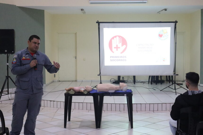 Profissionais da educação participam de capacitação sobre Primeiros Socorros