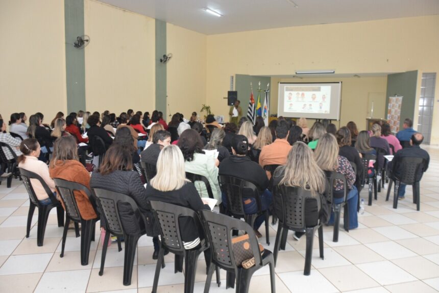 Professores participaram de capacitação pedagógica