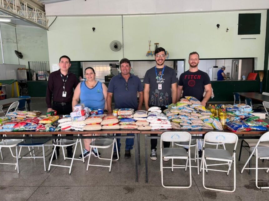 Alimentos arrecadados na Caminhada Cooperatividade são doado a instituições sociais