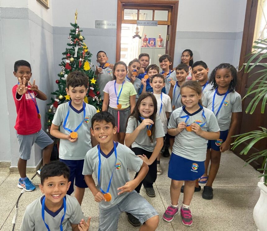 Aulas da rede pública de ensino voltam nesta segunda-feira, dia 5