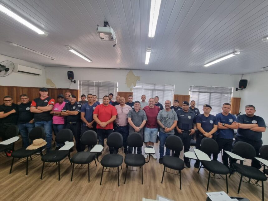 Guarda Municipal recebe treinamento da Polícia Federal
