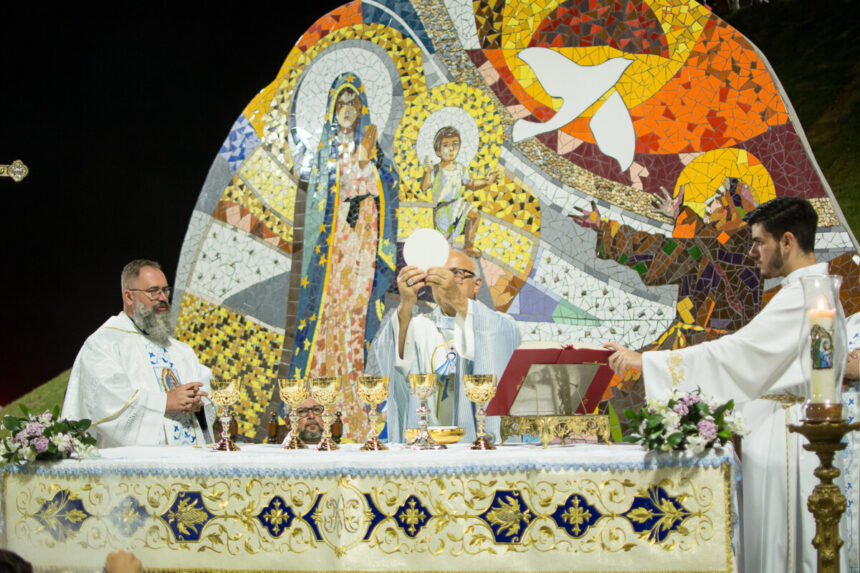 Momento histórico repleto de bençãos e muita fé