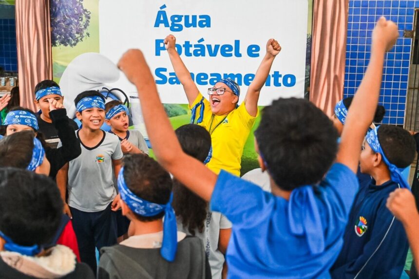 Caravana Sicredi & Smurfs leva educação ambiental e sustentabilidade a alunos da rede municipal