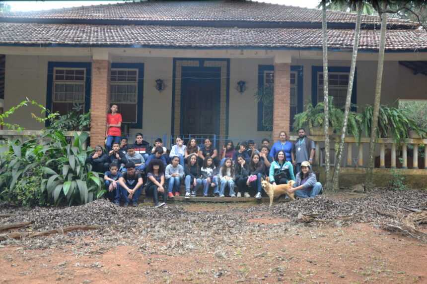 Adolescentes do SCFV visitam Fazenda Jequitibá em atividade de aprendizado e resgate histórico