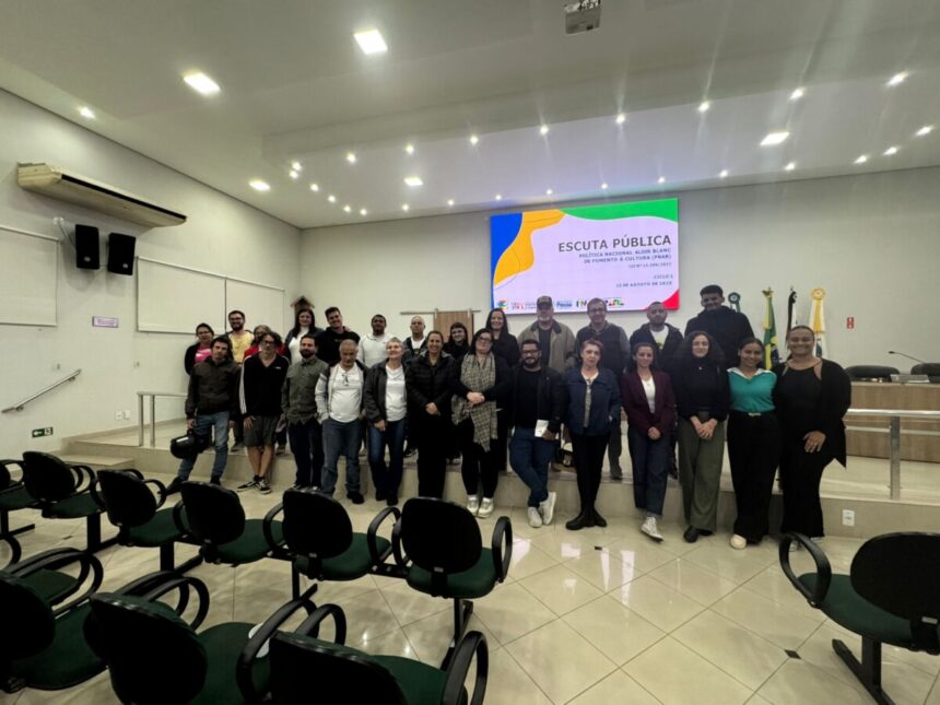 Escuta Pública reúne setor cultural para definir prioridades em Posse